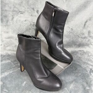 Black Leather Ankle Boots Size 7.5M Block Heel Side Zip Classic Elegant Stylish